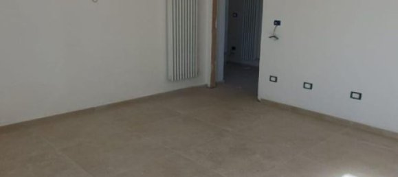 4 rooms Penthouse in Capannori, Italy No. 42731 6