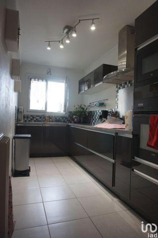 شقة 3 غرف نوم  في Meaux, France رقم 35261