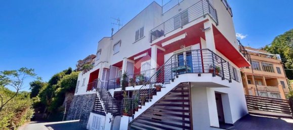 3 bedrooms Apartment in Albenga, Italy No. 381453 5