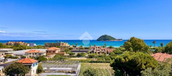 3 bedrooms Apartment in Albenga, Italy No. 381453 3