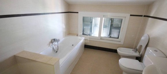 4 bedrooms Apartment in Mahon, Spain No. 5251 9