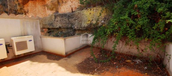 4 bedrooms Apartment in Mahon, Spain No. 5251 2