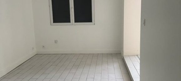 Casa de 4 dormitorios en Romorantin-Lanthenay, France No. 77914 9