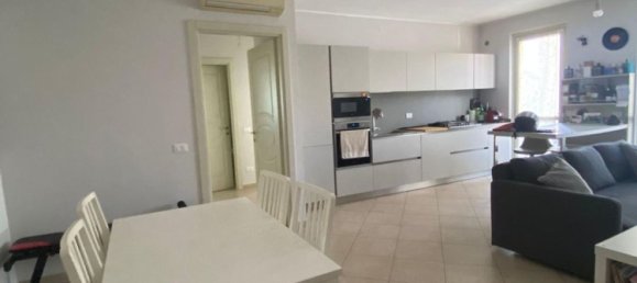 5-Zimmer Wohnung in Massa, Italy, Nr. 298214 8