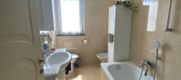 5-Zimmer Wohnung in Massa, Italy, Nr. 298214 6