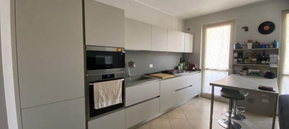 5-Zimmer Wohnung in Massa, Italy, Nr. 298214 7
