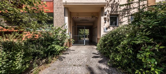 4 rooms Apartment in Charlottenburg, Germany No. 11906 8