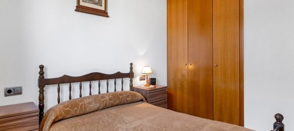 Apartamento de 2 dormitorios en Torrevieja, Spain No. 181787 17