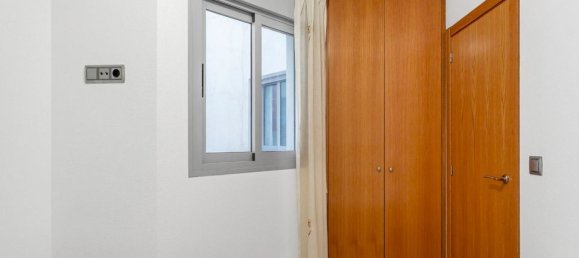 Apartamento de 2 dormitorios en Torrevieja, Spain No. 181787 22