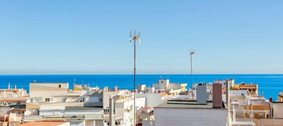 Apartamento de 2 dormitorios en Torrevieja, Spain No. 181787 30