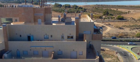 Apartamento de 2 dormitorios en Torrevieja, Spain No. 181787 31