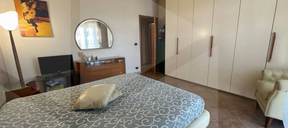 3 rooms Apartment in Bitonto, Italy No. 22477 23