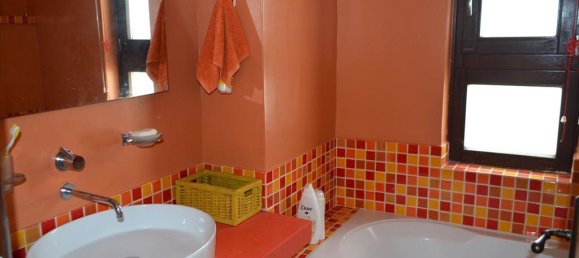 4 Schlafzimmer Gewerbliche Immobilie in Pikermi, Greece, Nr. 7580 12