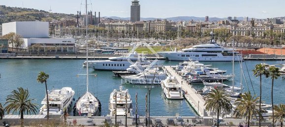 3 bedrooms Penthouse in Ciutat Vella, Spain No. 169870 23