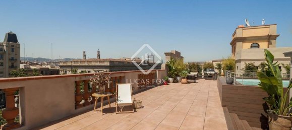 3 bedrooms Penthouse in Ciutat Vella, Spain No. 169870 5