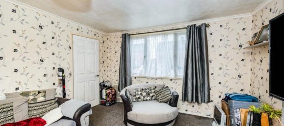 3 bedrooms House in Havant, United Kingdom No. 2166 3