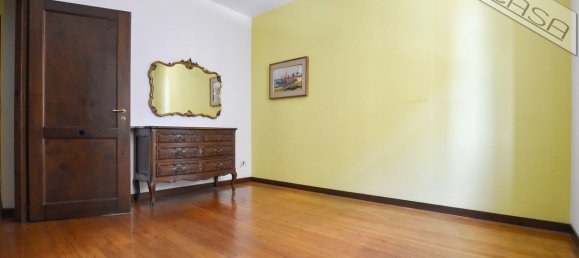 Villa de 4 dormitorios en Pinerolo, Italy No. 291137 42