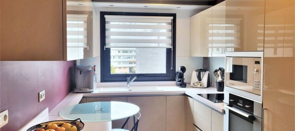 Квартира с 5 спальнями в Сюрен, Франция № 331524 4