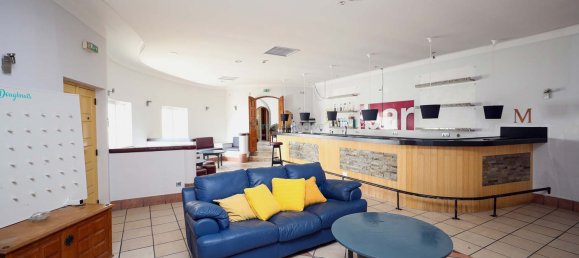 Propiedad comercial de 6 dormitorios en Luz, Portugal No. 118685 6