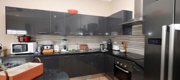 Propiedad comercial de 6 dormitorios en Luz, Portugal No. 118685 16