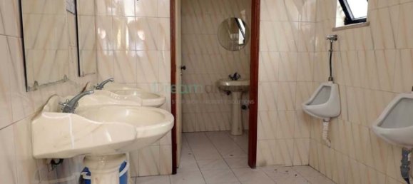 Propiedad comercial de 6 dormitorios en Luz, Portugal No. 118685 4