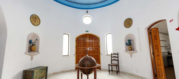 Propiedad comercial de 6 dormitorios en Luz, Portugal No. 118685 9