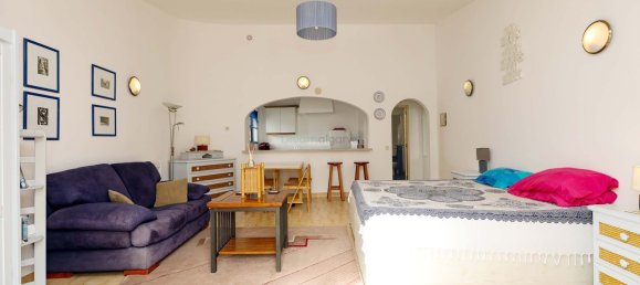 Propiedad comercial de 6 dormitorios en Luz, Portugal No. 118685 17