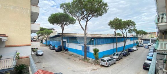 2 rooms Apartment in Naples, Italy No. 94125 94