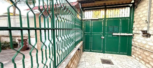 2 rooms Apartment in Naples, Italy No. 94125 64