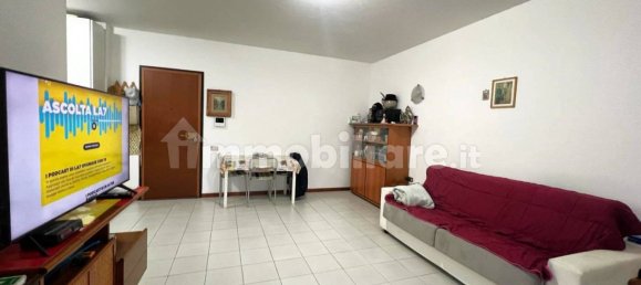 Studio in Seregno, Italy No. 200411 4