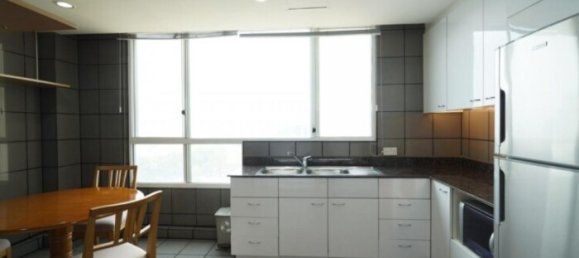 3 dormitorios apartamento en alquiler en District 3, Ho Chi Minh, Vietnam № 75049 8