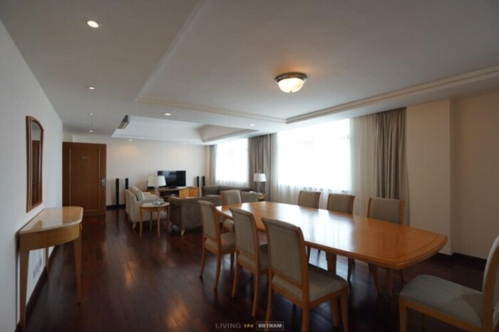 3 dormitorios apartamento en alquiler en District 3, Ho Chi Minh, Vietnam № 75049