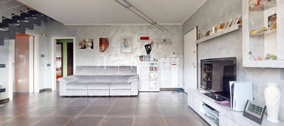 Apartamento de 2 dormitorios en Borgo San Dalmazzo, Italy No. 193307 3