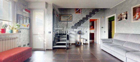 Apartamento de 2 dormitorios en Borgo San Dalmazzo, Italy No. 193307 2