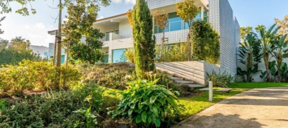 6 bedrooms Villa in Cascais, Portugal No. 123502 2