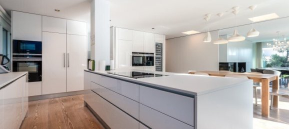 6 bedrooms Villa in Cascais, Portugal No. 123502 22