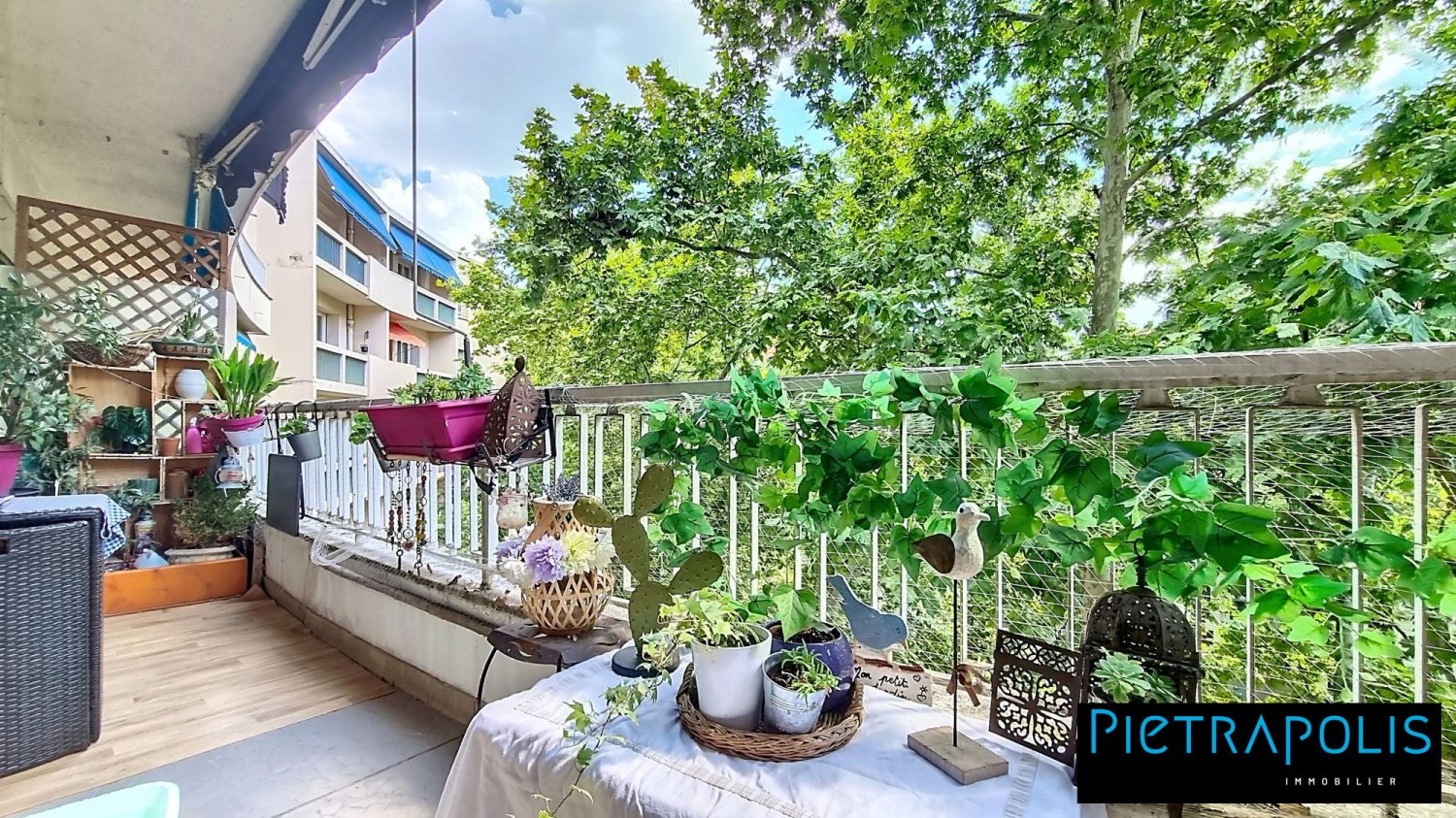 Квартира с 1 спальней в Лион, Франция № 327174