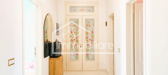 5 bedrooms Apartment in Empoli, Italy No. 363867 9