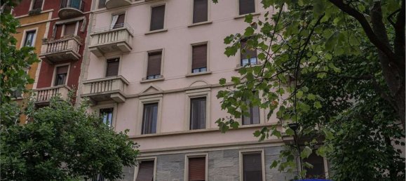 3 bedrooms Apartment in Milan, Italy No. 314183 28