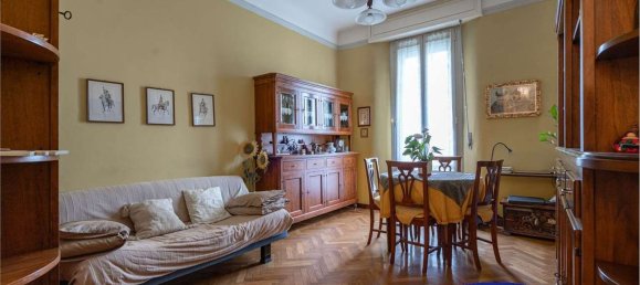 3 bedrooms Apartment in Milan, Italy No. 314183 2