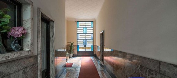 3 bedrooms Apartment in Milan, Italy No. 314183 25