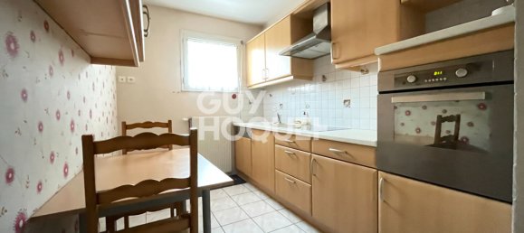 2 chambres Appartement à Bourges, France No. 159260 3