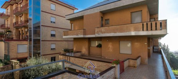 2 chambres Appartement à Morrovalle, Italy No. 236280 6