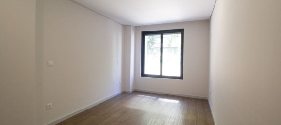 3 bedrooms Apartment in Porto, Portugal No. 130146 15