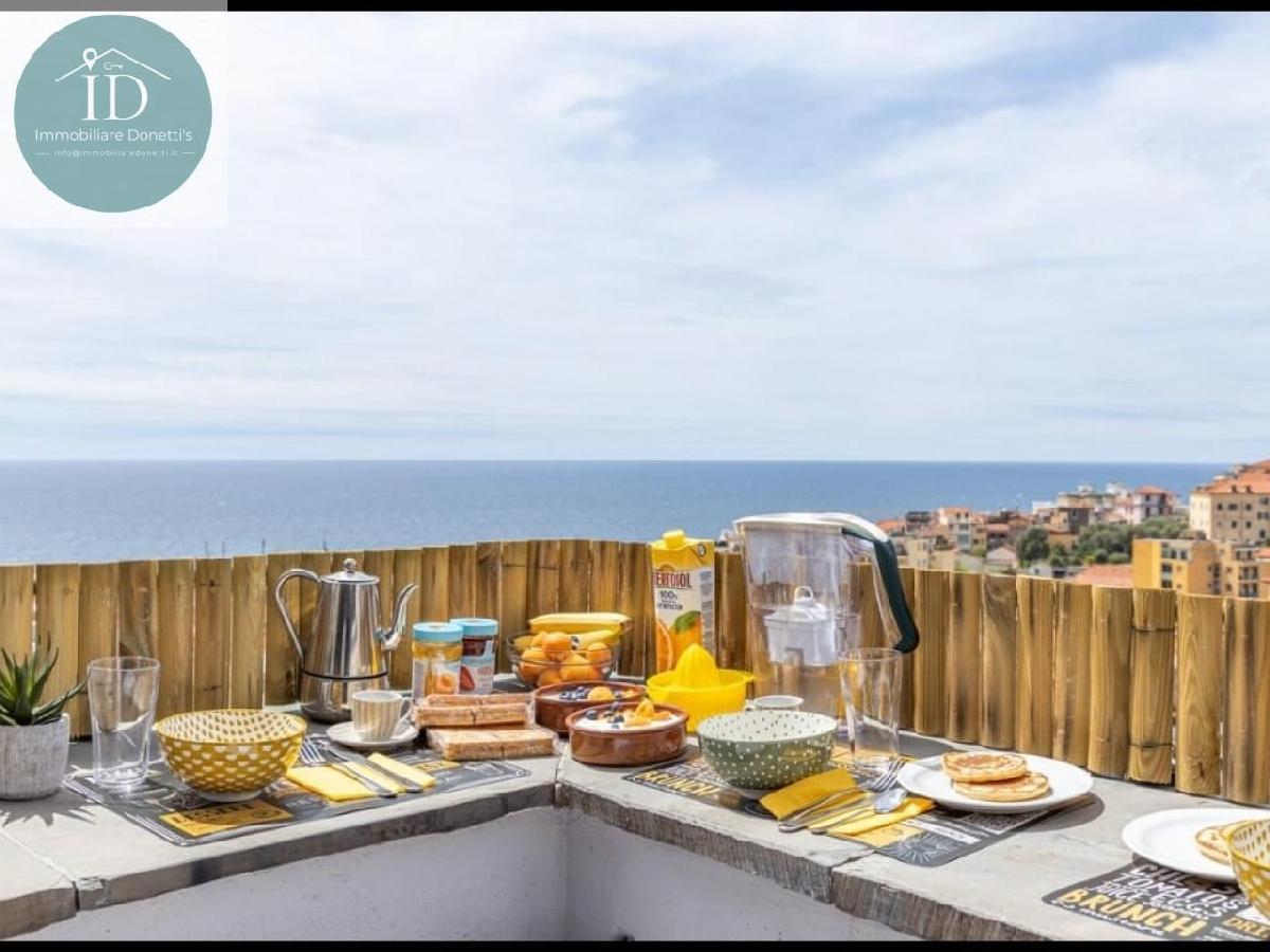 2 غرف نوم شقة في Sanremo, Italy رقم 260355