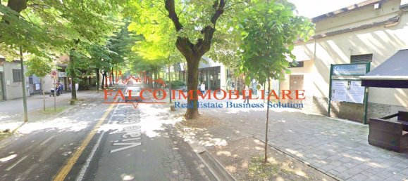 Коммерческая недвижимость 177м² в Кузано Миланино, Италия № 379231 4