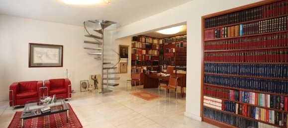 5 bedrooms Villa in Paiania, Greece No. 6648 16