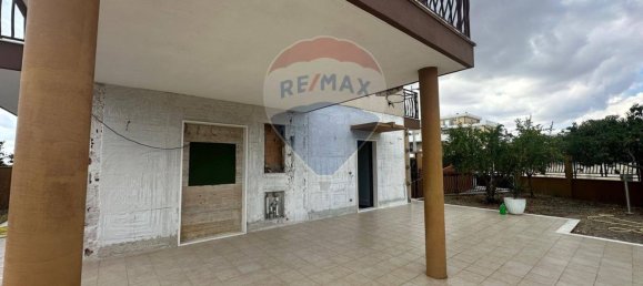 2 bedrooms Villa in Manfredonia, Italy No. 380092 7