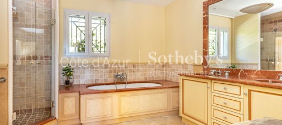 8 bedrooms Villa in Antibes, France No. 247292 13