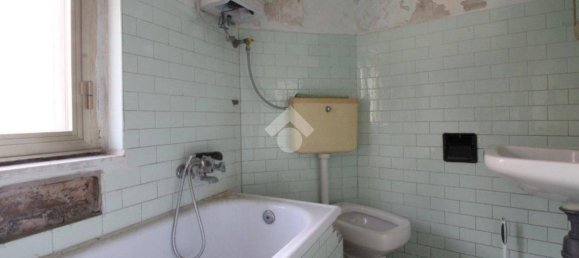 1 bedroom House in Mirabello Sannitico, Italy No. 167168 8